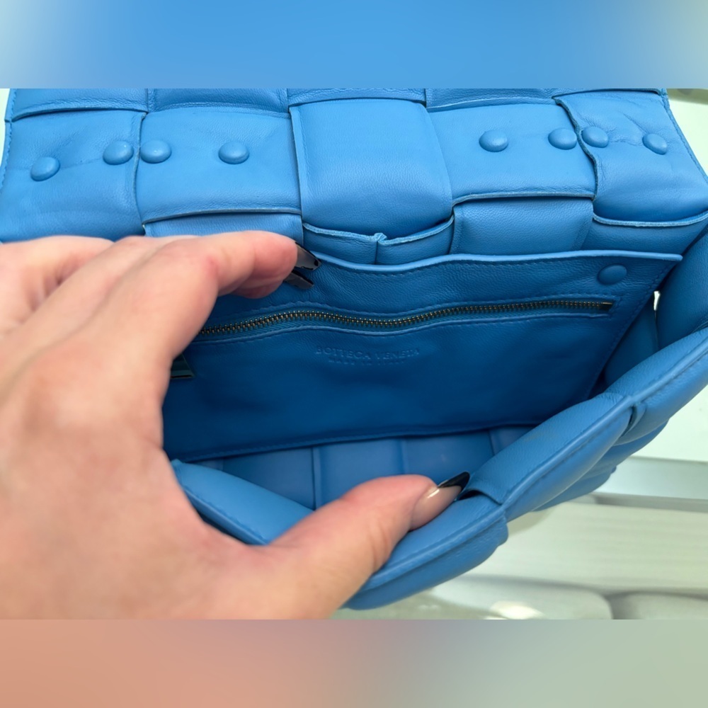 Authentic Blue Quilted Padded Chain Cassette Bag - Picture 10 of 13